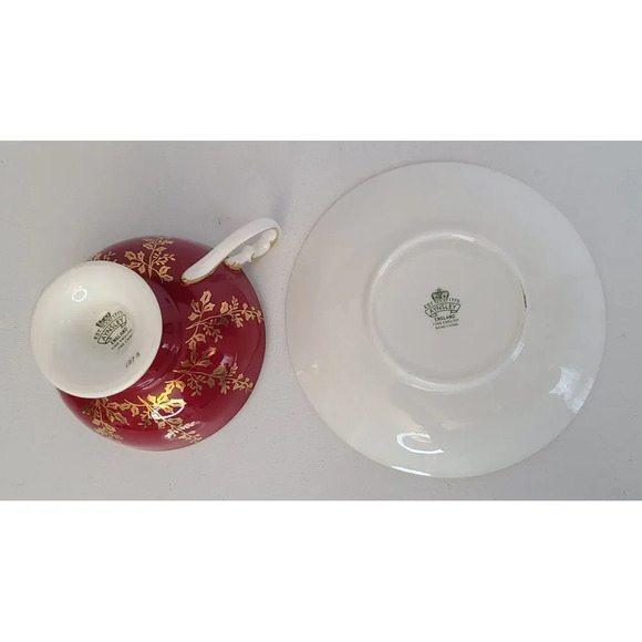 Vintage Stunning Aynsley Burgundy and Gold Teacup and Saucer, Made In England‎ - Picture 7 of 8